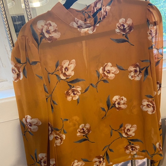 Floral blouse - Picture 1 of 1